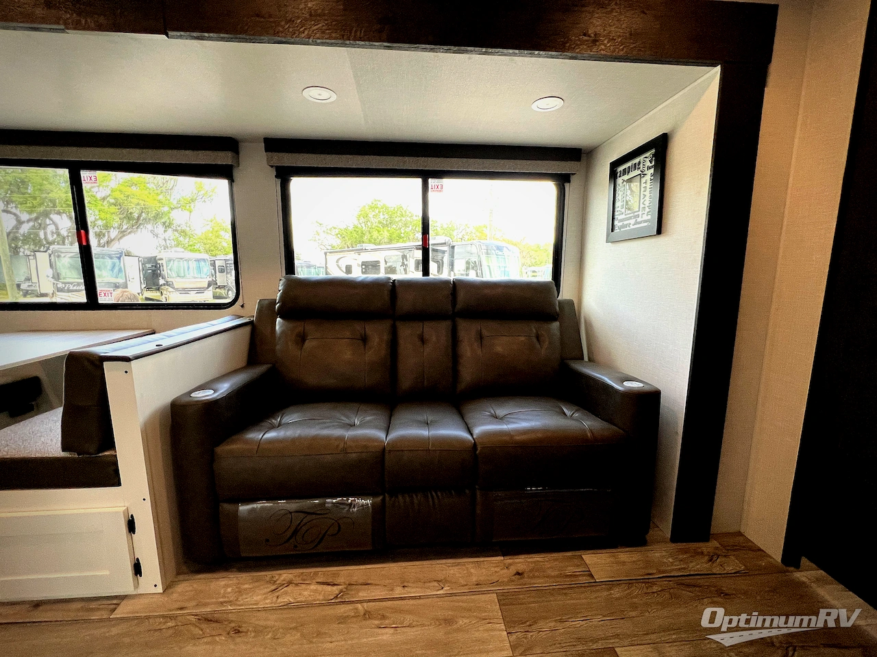 2026 Venture Sienna SA251VRB Photo 8