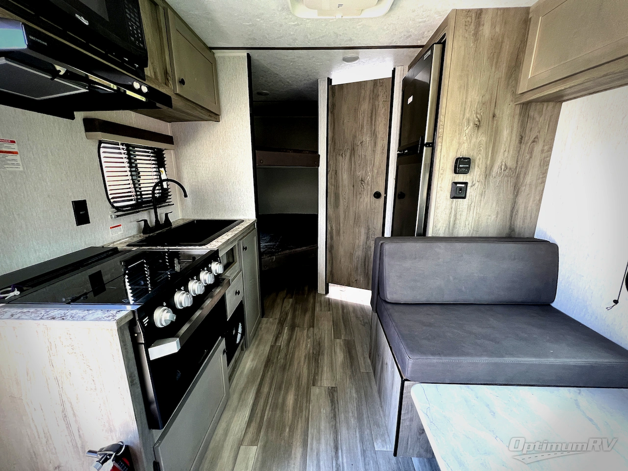 2026 Sunset Park Sun Lite LTD 21DB Photo 4
