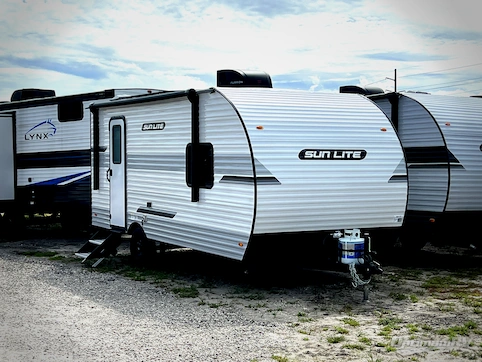 New 2026 Sunset Park RV Sun Lite LTD 19BH Featured Photo