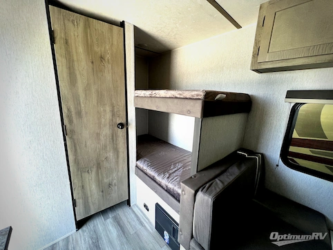 2026 Sunset Park Sun Lite LTD 19BH RV Photo 4