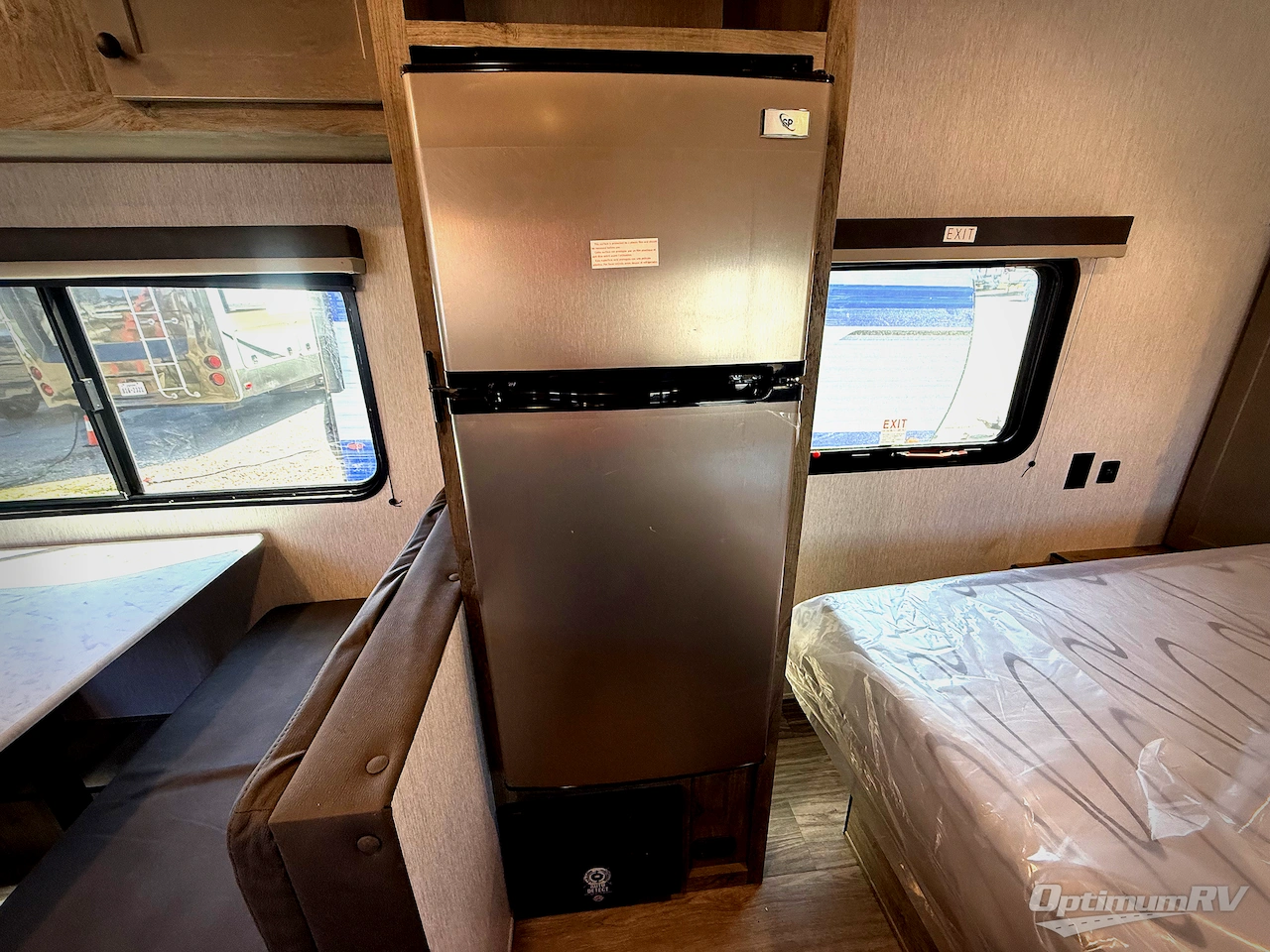 2026 Sunset Park Sun Lite LTD 19RB Photo 11