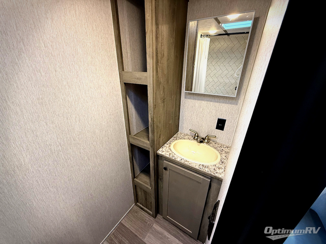 2026 Sunset Park Sun Lite LTD 19RB Photo 14