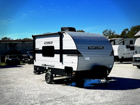 New 2026 Sunset Park Sun Lite 16BH Featured Photo