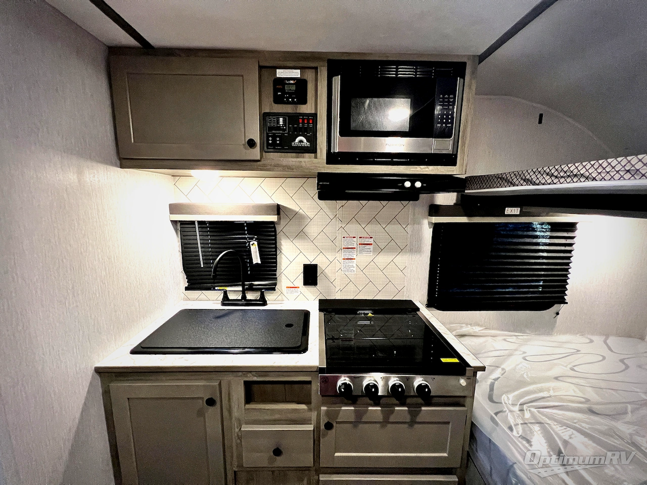 2026 Sunset Park Sun Lite 16BH Photo 6