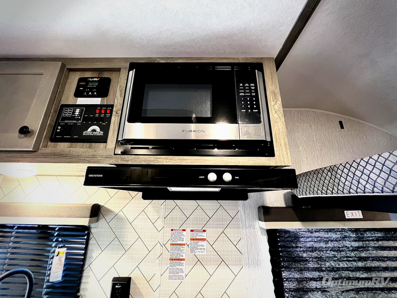 2026 Sunset Park Sun Lite 16BH Photo 12