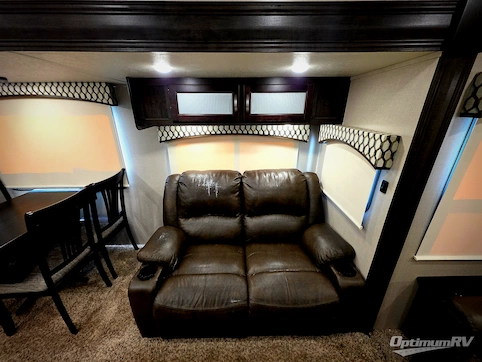 2020 Shasta Phoenix Lite 30RLS RV Photo 2