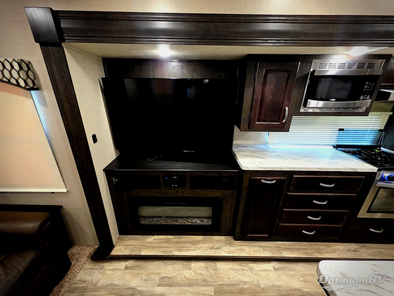 2020 Shasta Phoenix Lite 30RLS Photo 7