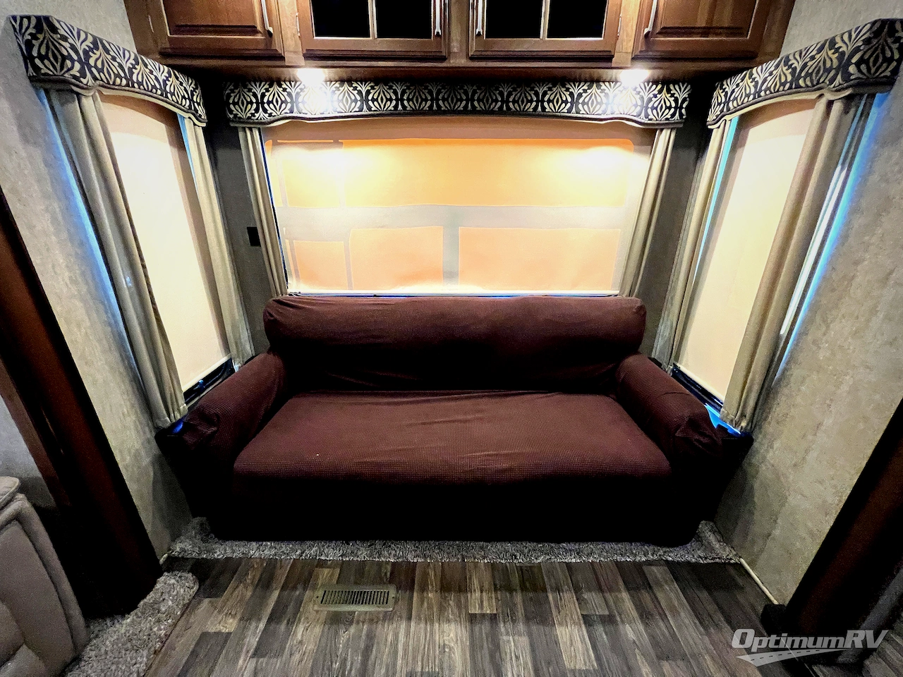 2017 Keystone Montana 3721RL Photo 11