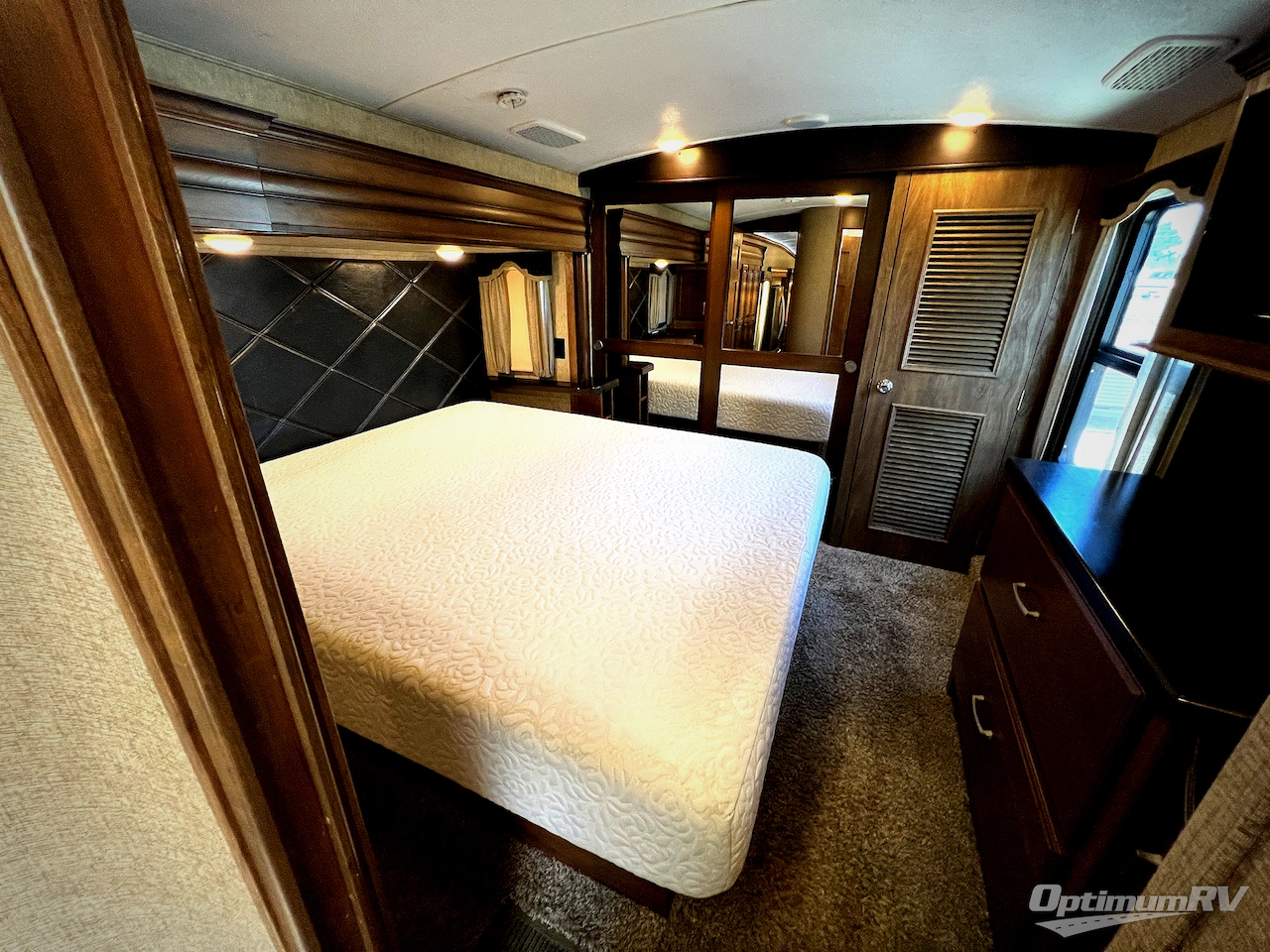 2017 Keystone Montana 3721RL Photo 20