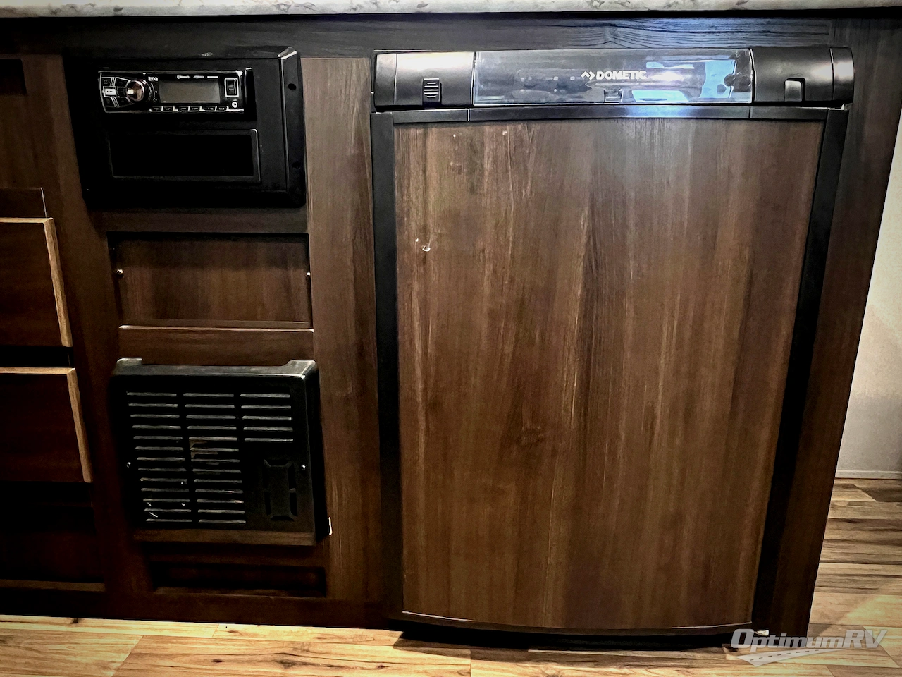 2019 Keystone Springdale Mini 1700FQ Photo 10