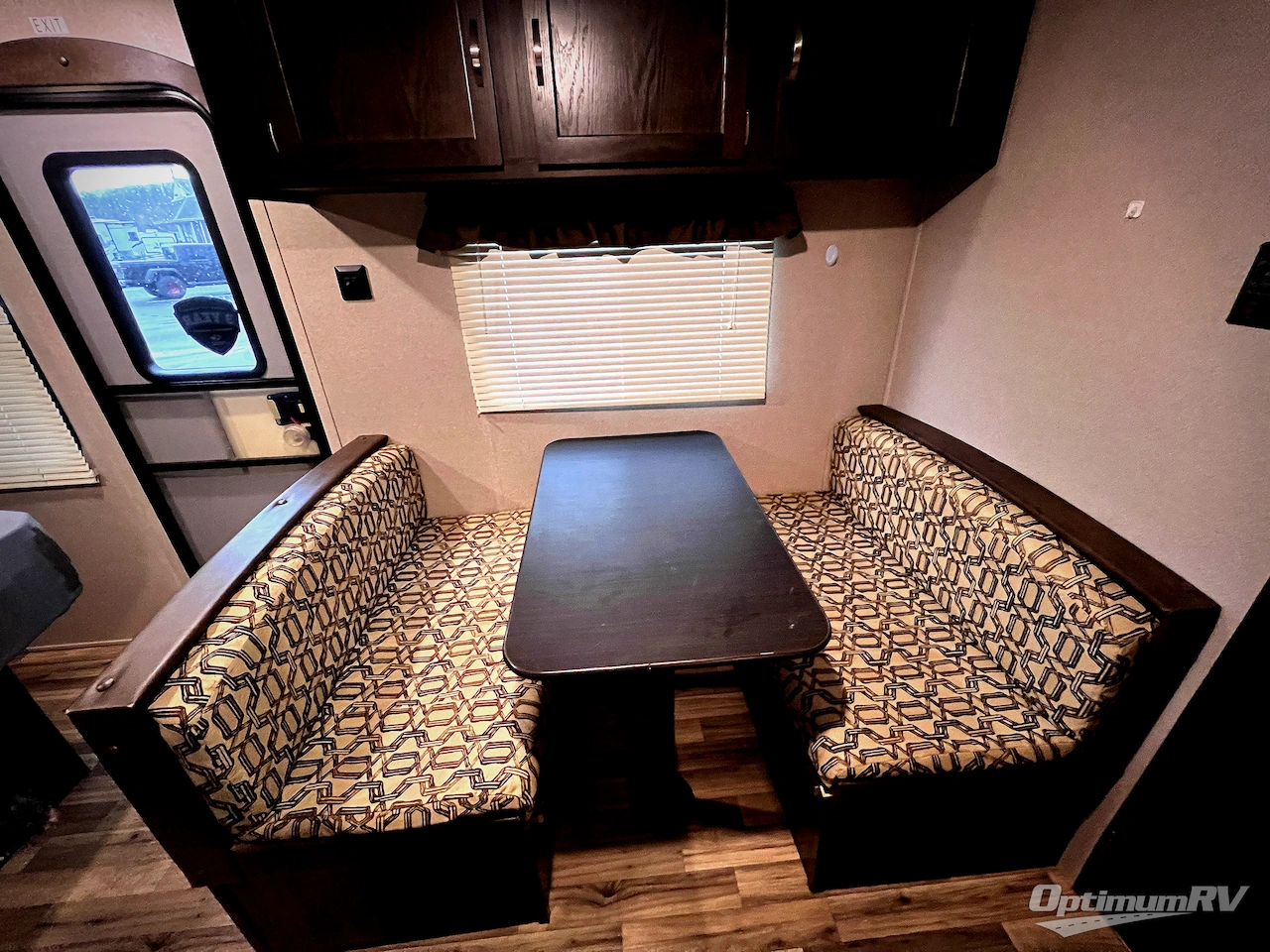 2019 Keystone Springdale Mini 1700FQ Photo 12