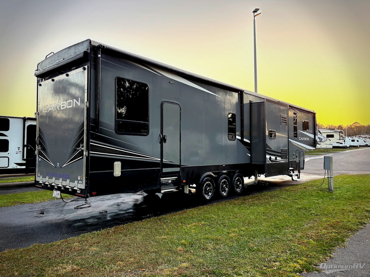 2021 Keystone Carbon 418 Photo 2