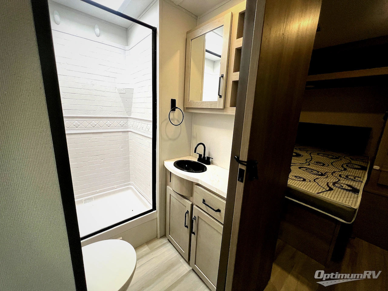 2025 Grand Design Momentum MAV 27MAV Photo 17