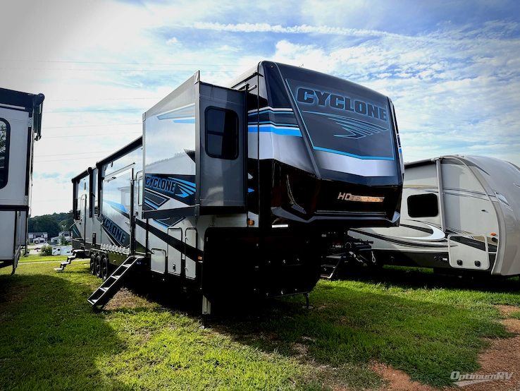 2025 Heartland Cyclone 4270 RV Photo 1
