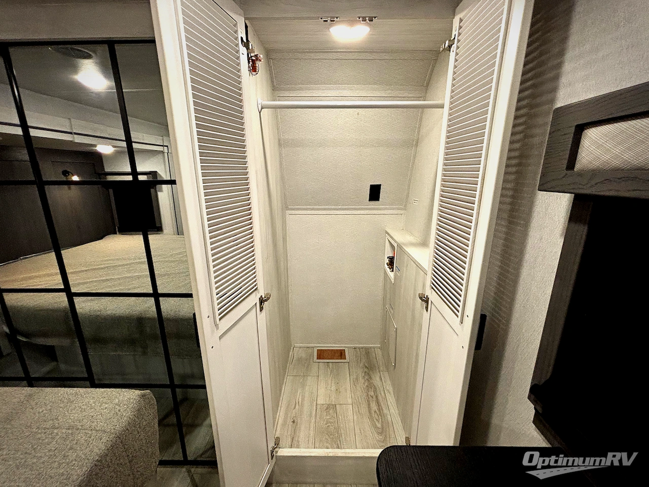 2025 East To West Takoda 399TH Photo 11