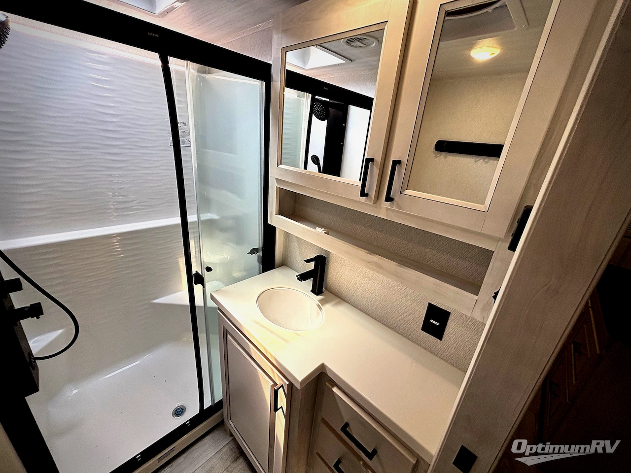 2025 East To West Takoda 399TH Photo 15