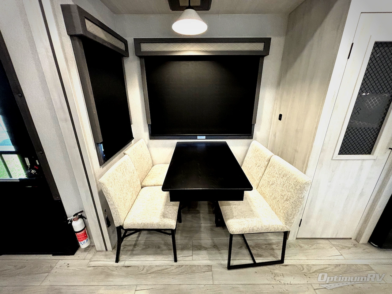 2025 East To West Takoda 399TH Photo 18