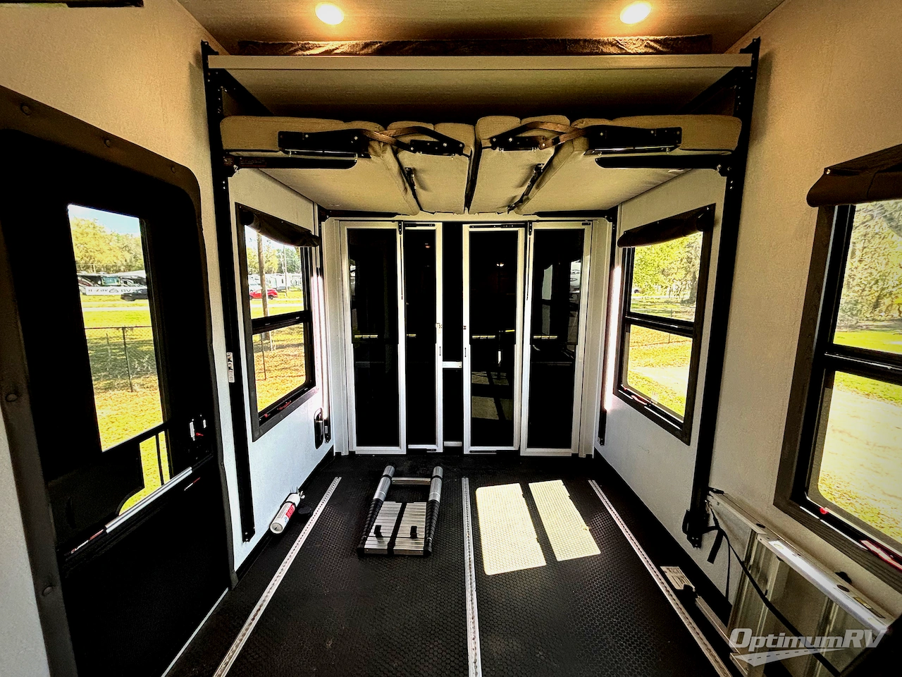 2025 East To West Takoda 399TH Photo 21