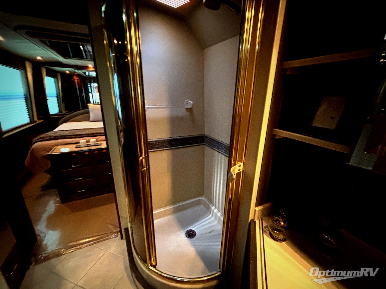 2001 Country Coach Prevost ROYAL Photo 16