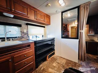 2013 Jayco Jay Flight 22FB RV Photo 3