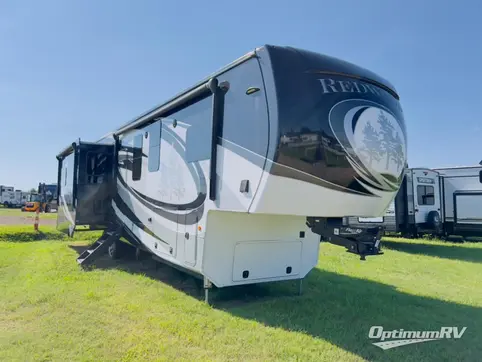 Used 2018 Redwood Redwood 3881ES Featured Photo