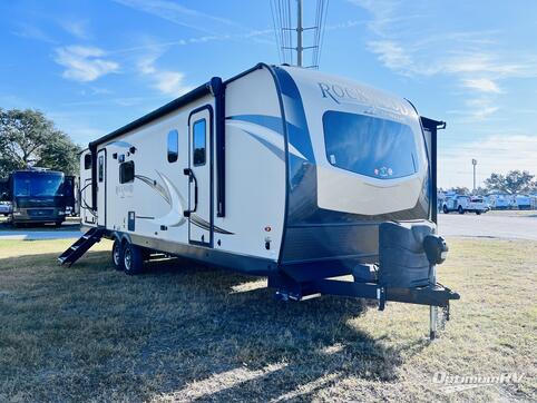 Used 2021 Forest River Rockwood Ultra Lite 2911BS Featured Photo