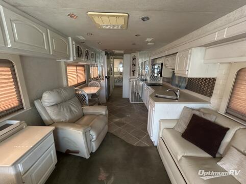 1999 Country Coach Affinity 40 RV Photo 2