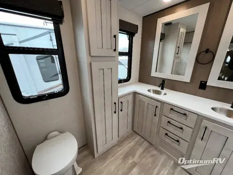 2024 KZ Durango Gold G386FLF RV Photo 3