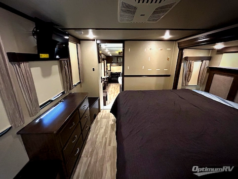 2019 Grand Design Solitude 372WB RV Photo 3