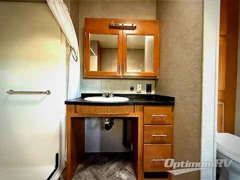 2025 HL Enterprise Hy-Line 38 Premier RV Floorplan Photo