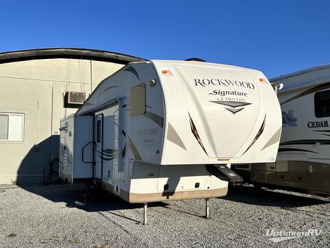 Used 2016 Forest River Rockwood Signature Ultra Lite 8288WSA Featured Photo