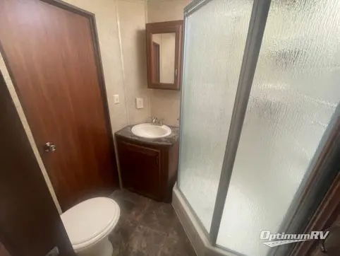 2013 Keystone Cougar X-Lite 31RKS RV Photo 4