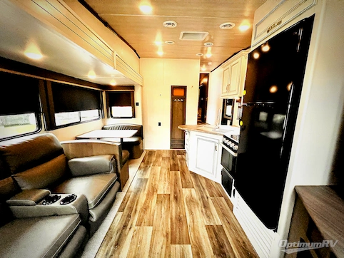 2021 Keystone Cougar 25RES RV Photo 2