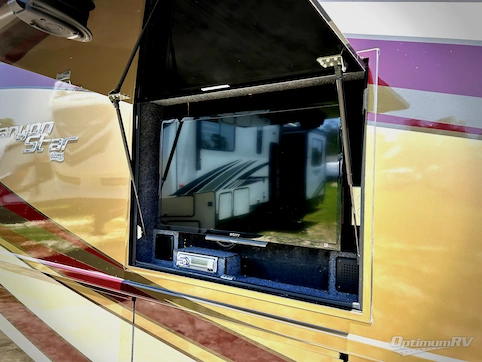 2015 Newmar Canyon Star 3610 RV Photo 4