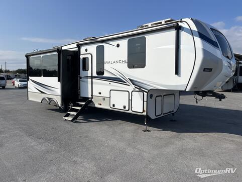 Used 2022 Keystone Avalanche 312RS Featured Photo