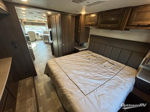 2021 Coachmen Mirada 32SS RV Photo 3