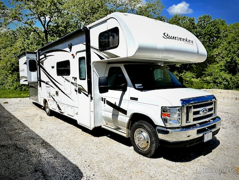 Used 2016 Forest River Sunseeker 3010DS Ford Featured Photo
