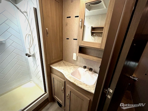 2021 Coachmen Freedom Express Liberty Edition 323BHDSLE RV Photo 3