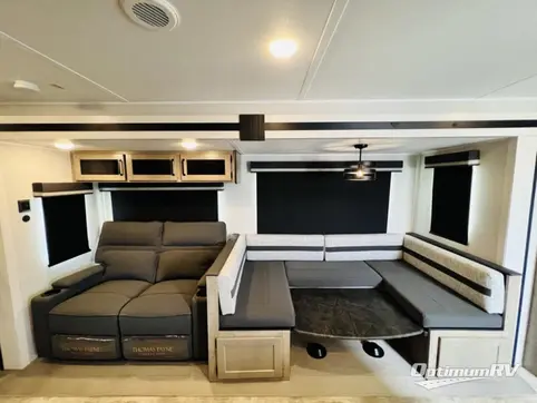 2024 Palomino Puma 28DBFQ RV Photo 4