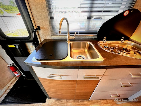 2017 Winnebago View 24V RV Photo 3