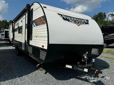 Used 2022 Forest River Wildwood X-Lite 273QBXL Featured Photo