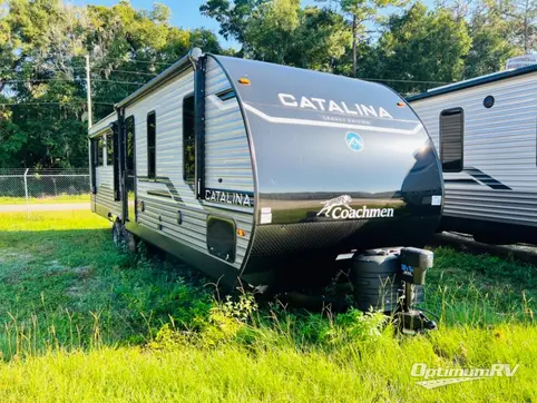 New 2025 Coachmen RV Catalina Legacy Edition 313RLTS Featured Photo