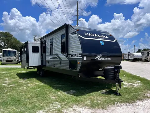 New 2025 Coachmen Catalina Legacy Edition 313RLTS Featured Photo