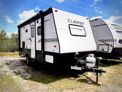 Used 2019 Coachmen Clipper 17FQ Featured Photo