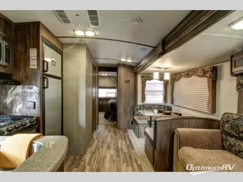 Used 2017 Keystone Cougar X-Lite 32FBS Featured Photo