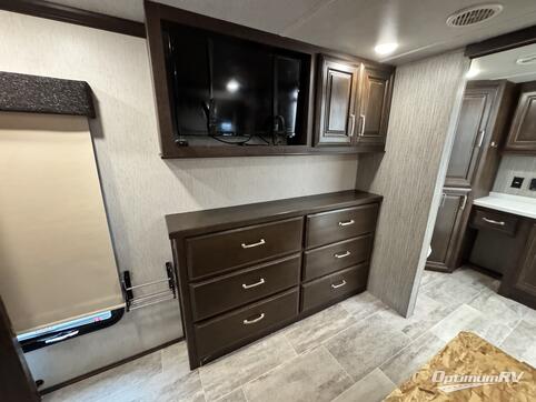 2019 Heartland Bighorn 3950FL RV Photo 4