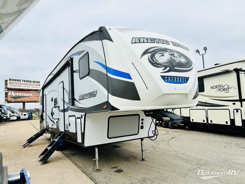 Used 2019 Forest River Cherokee Arctic Wolf 315TBH8 Featured Photo