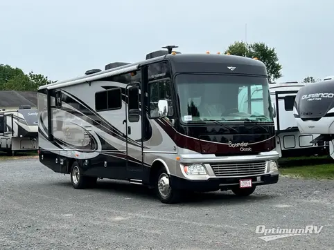 Used 2014 Fleetwood Bounder 30T Featured Photo
