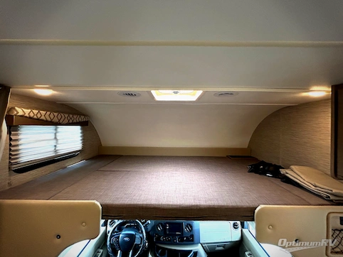 2022 Thor Quantum SE SE28 Ford RV Photo 3