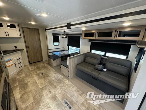 2025 Palomino Puma 28BHFQ RV Photo 2